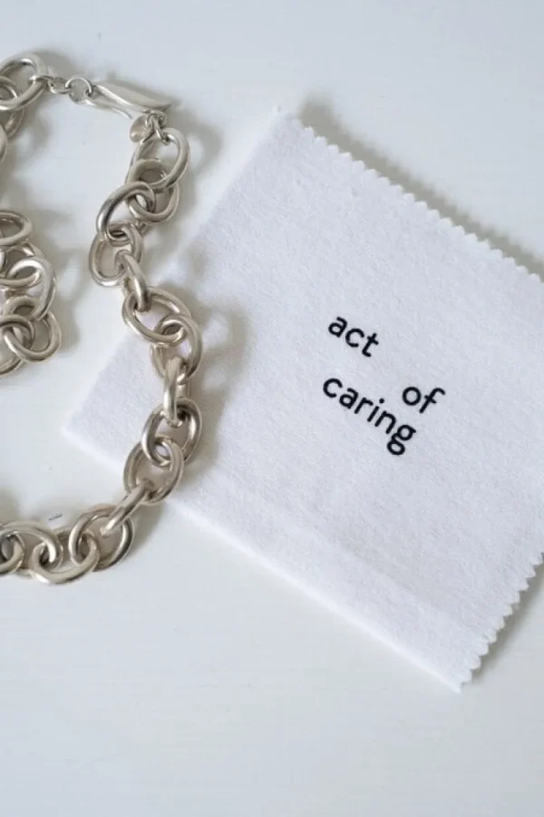 Act of Caring Möbelpflege-Auffrischendes Silber-Metall-Poliertuch