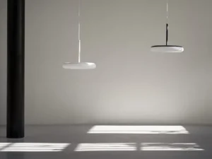 HAY Deckenleuchten-AGO Mozzi Pendelleuchte, groß, Grau