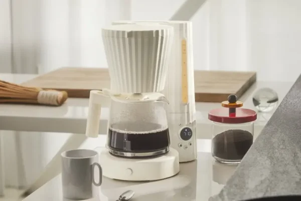 Alessi Haushaltsgeräte^Plissé Kaffeemaschine, Schwarz