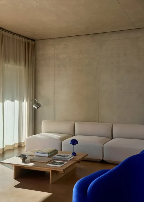 GUBI Tische-&Tradition Ita OS4 Couchtisch, 110 x 110 cm, Eiche