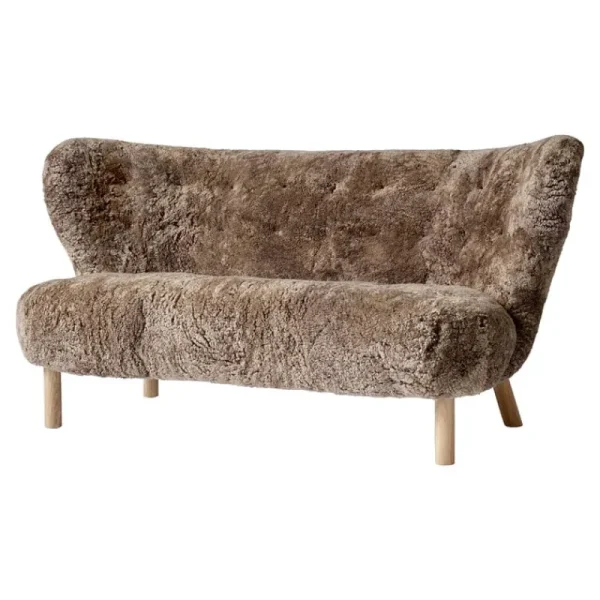 Tapio Anttila Collection Sofas Und Liegen-&Tradition Little Petra VB2 Sofa, Sahara, gelocktes Schafsfell - Eiche weiß