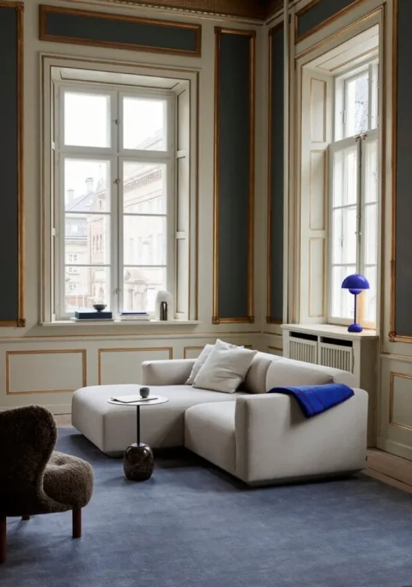 Fogia Sitzgelegenheiten-&Tradition Little Petra Loungesessel und Pouf, Sahara, Schafsfell – Nussbaum