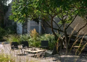 &Tradition Terrassenmöbel^&Tradition Ville AV44 Outdoor-Sessel, bronze green