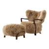 Knoll Sitzgelegenheiten-&Tradition Wulff ATD2 Sessel und Pouf, Honig Schaffell 50 mm - Nussbaum