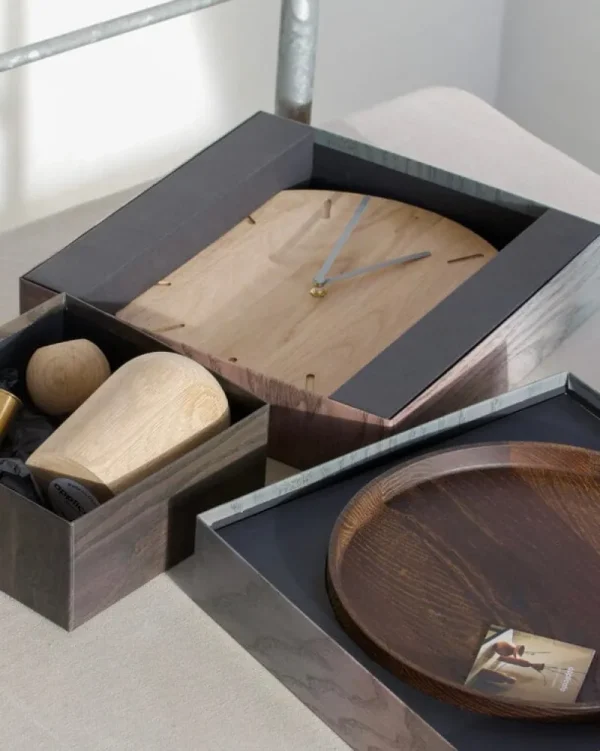 applicata Uhren-Watch:Out Wanduhr, Eiche - Messing