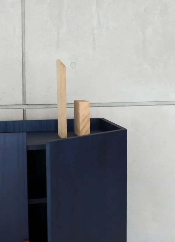 Wooden Aufbewahrungsmöbel-Ariake Aizome wardrobe, indigo - black - red