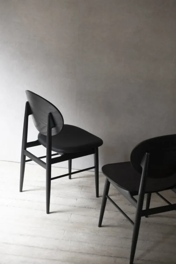 Artek Sitzgelegenheiten-Ariake Outline Stuhl, schwarz