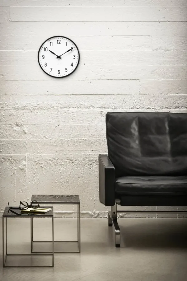 Arne Jacobsen Uhren-Wanduhr AJ Station, 29 cm