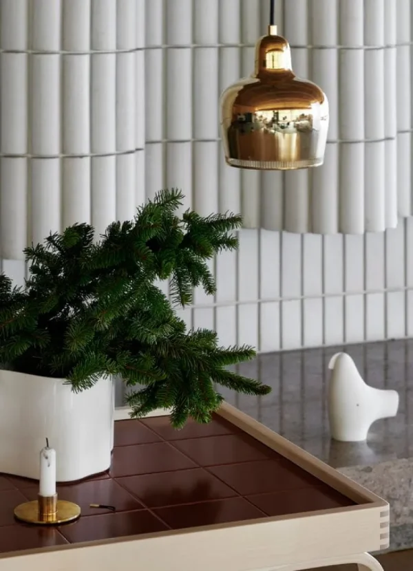 Louis Poulsen Deckenleuchten-Artek Aalto Hängeleuchte A330S „Golden Bell Savoy“, Messing