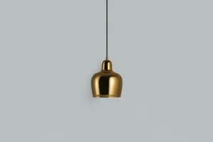 Louis Poulsen Deckenleuchten-Artek Aalto Hängeleuchte A330S „Golden Bell Savoy“, Messing