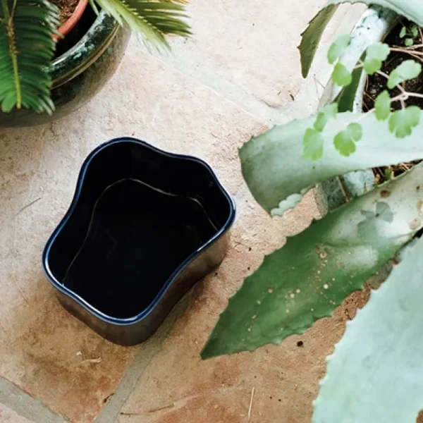 Artek Indoor-gardening^Übertopf Riihitie A, mittelgroß, blau glänzend
