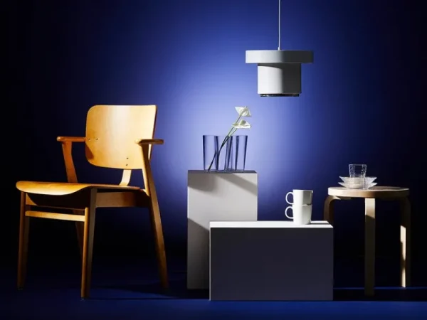 Vitra Sitzgelegenheiten-Artek Domus Stuhl, honigfarben gebeizt