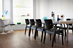 Woodnotes Sitzgelegenheiten-Artek Domus Stuhl, schwarz gebeizt