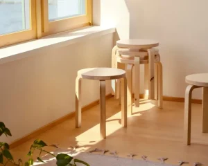 Normann Copenhagen Sitzgelegenheiten-Artek Hocker Aalto 60, Wildbirke