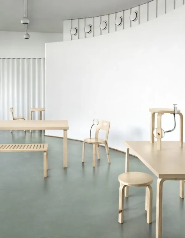 Normann Copenhagen Sitzgelegenheiten-Artek Hocker Aalto 60, Wildbirke