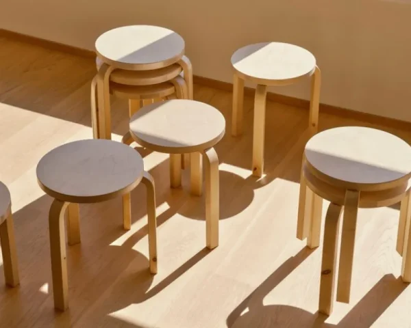 Normann Copenhagen Sitzgelegenheiten-Artek Hocker Aalto 60, Wildbirke