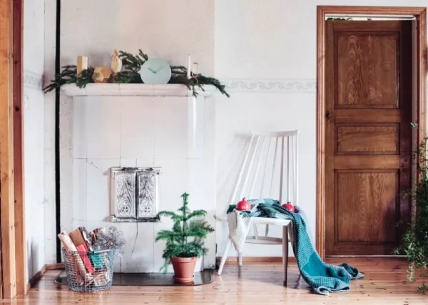 Muuto Sitzgelegenheiten-Artek Mademoiselle Loungesessel, weiß