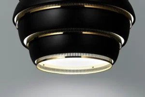 Muuto Deckenleuchten-Artek Pendelleuchte Aalto A331 „Beehive“, schwarz – Messing