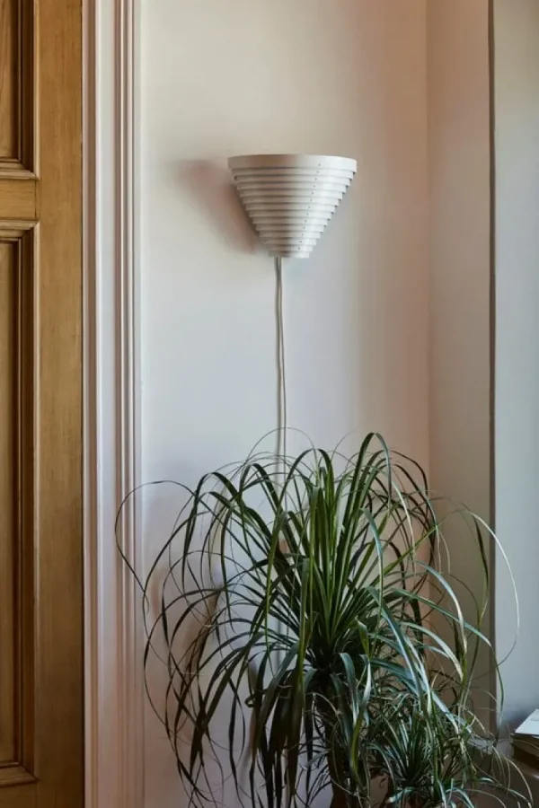 Nuura Wandleuchten-Artek Wandleuchte A910