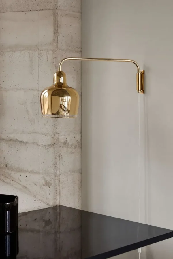 Artek Wandleuchten-Wandleuchte Aalto A330S „Golden Bell“, Messing