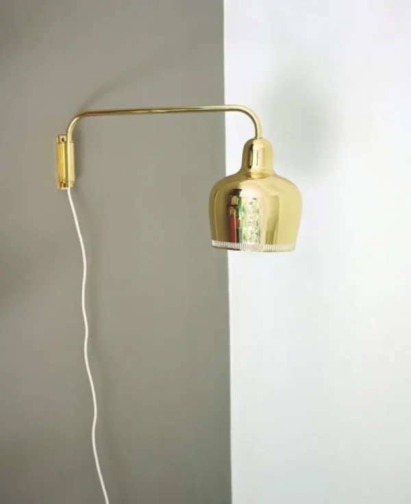 Artek Wandleuchten-Wandleuchte Aalto A330S „Golden Bell“, Messing