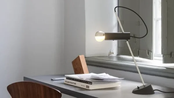 Artemide Tischlampen-Astep Model 566 Tischleuchte, Schwarz