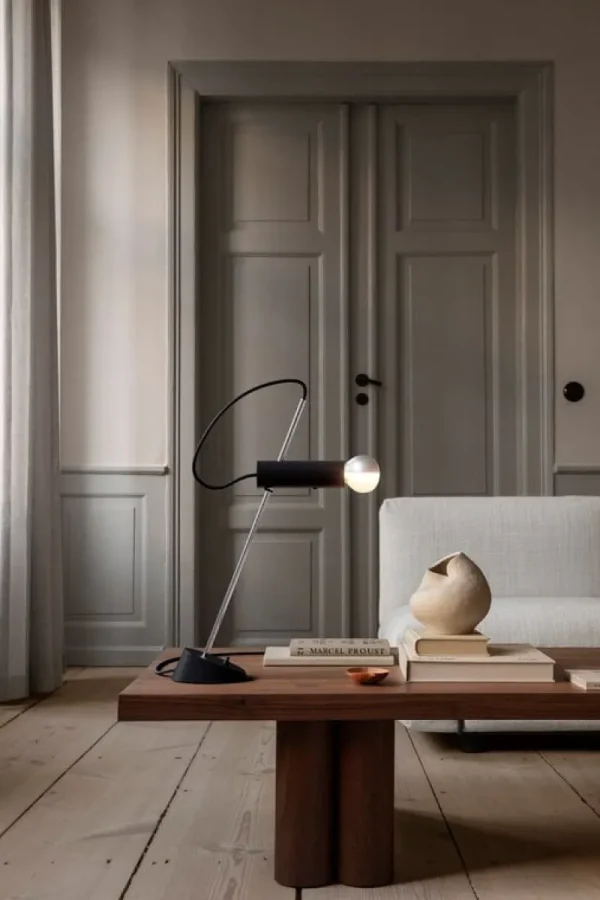 Artemide Tischlampen-Astep Model 566 Tischleuchte, Schwarz