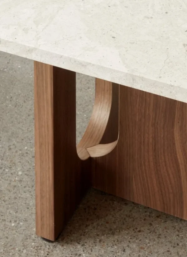 Audo Copenhagen Tische-Androgyne Loungetisch, Nussbaum – Kunis Breccia Stein, Sandfarbe