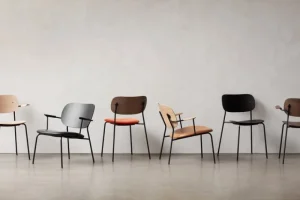 Artek Sitzgelegenheiten-Audo Copenhagen Co Chair mit Armlehnen, Eiche