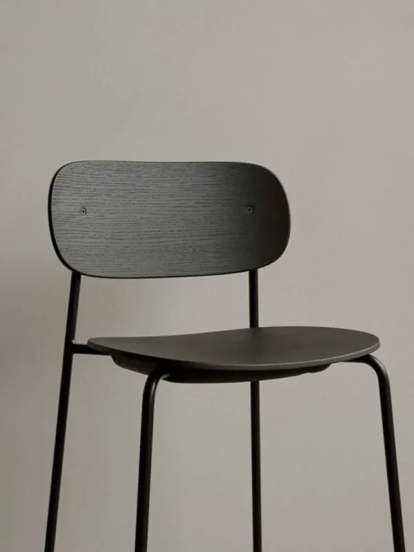 Normann Copenhagen Sitzgelegenheiten-Audo Copenhagen Co Thekenhocker, 65,5 cm, schwarzer Stahl - schwarze Eiche
