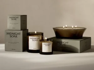 Marimekko Kerzen Und Kerzenhalter-Audo Copenhagen Olfacte Duftkerze, 235 g, Midnight Soak