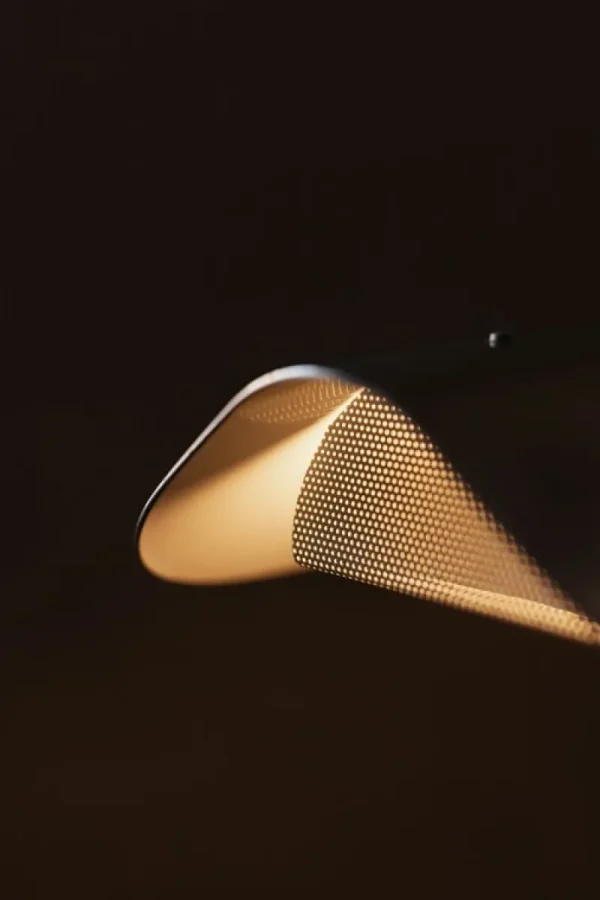 Louis Poulsen Tischlampen-Audo Copenhagen Wing Tischleuchte, Aluminium