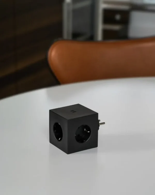 Avolt Unterhaltungselektronik | Elektroartikel^Square 2 USB-C-Mehrfachsteckdose, Stockholm Black