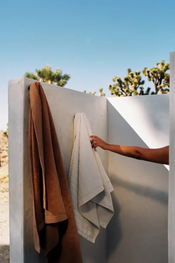 Baina Badezimmertextilien^x Estudio Persona Handtuch-Set, Limited Edition, umbra