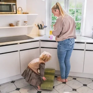 Kinder bObles Spielzeug | Möbel Für Das Kinderzimmer^Crocodile, Marble Nature, Dark Smoke