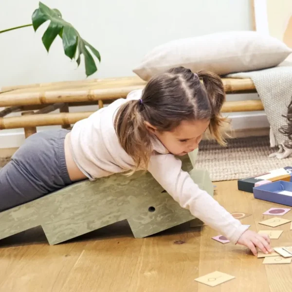 Kinder bObles Spielzeug | Möbel Für Das Kinderzimmer^Crocodile, Marble Nature, Moosgrün