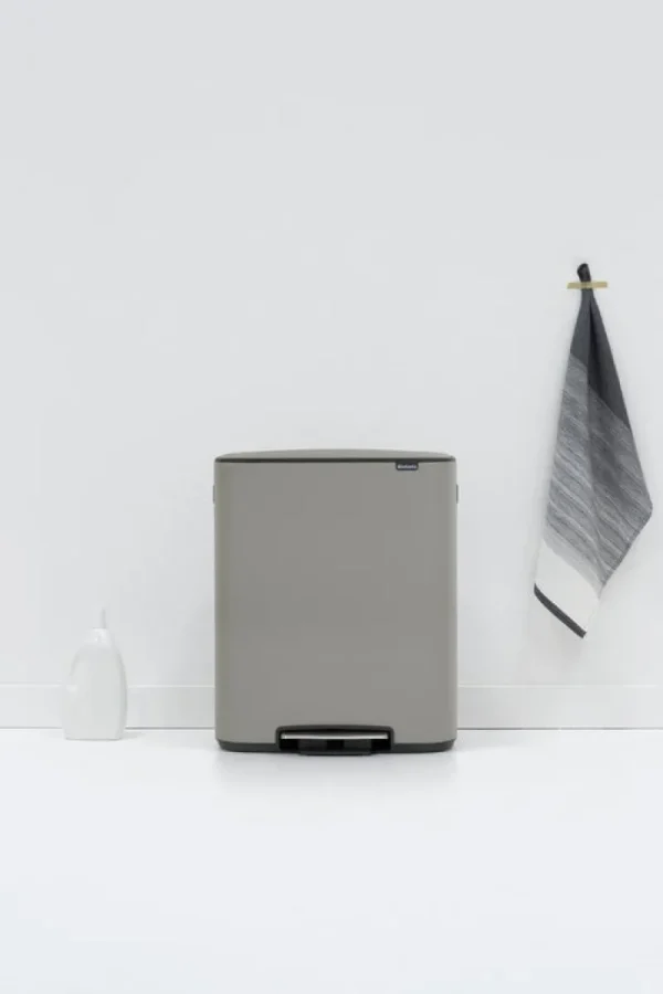 Brabantia Papierkörbe & Recycling-behälter | Abfalleimer^Bo Tretmülleimer 60 l, Sense of Luxury, Grau