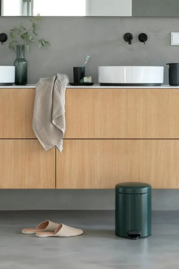 Brabantia Papierkörbe & Recycling-behälter | Abfalleimer^newIcon Treteimer, tannengrün