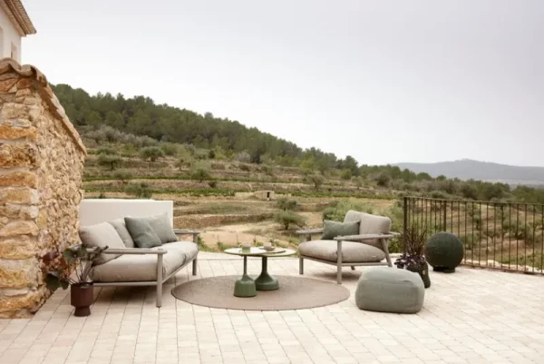 Cane-line Terrassenmöbel^Sticks Loungesessel mit Kissen, Taupe - Sandbeige