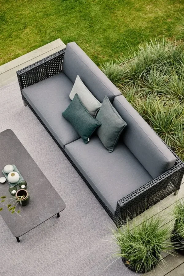 Cane-line Terrassenmöbel | Tische^Twist Couchtisch, 120 x 60 cm, Lavagrau – Fossilschwarz