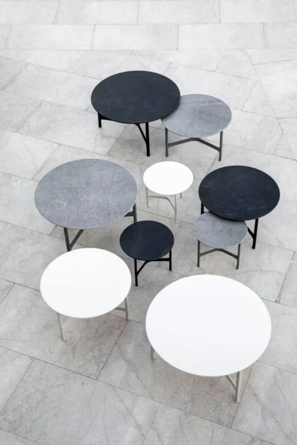 Cane-line Terrassenmöbel | Tische^Twist Couchtisch, Durchmesser: 45 cm, Lavagrau – Fossilschwarz