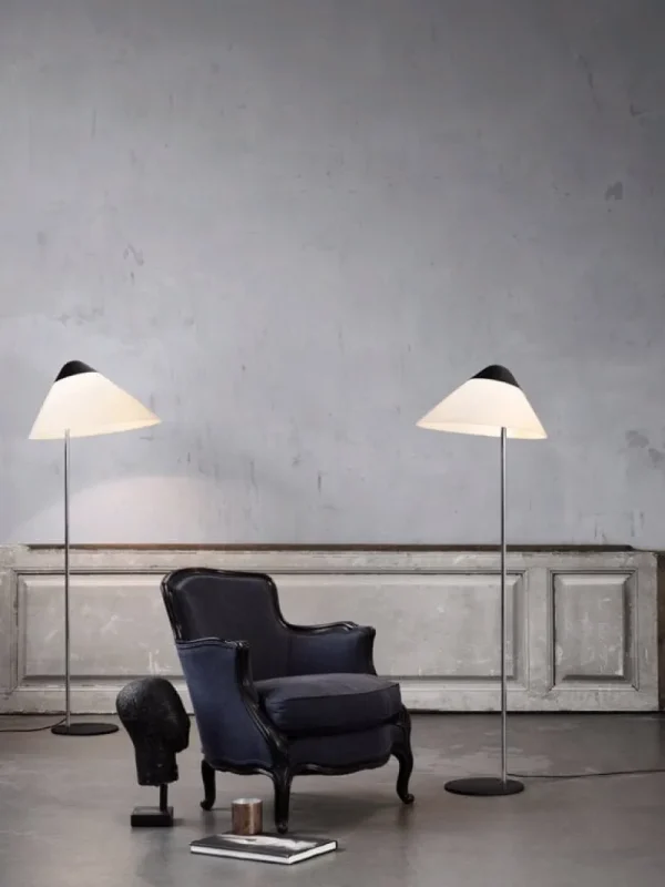 HAY Stehleuchten-Carl Hansen & Søn Opala Midi Stehleuchte, Weiß