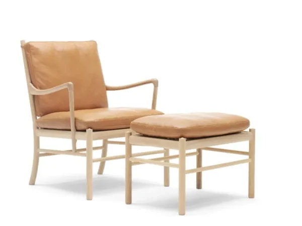 New Works Sitzgelegenheiten-Carl Hansen & Søn OW149F Colonial Fußhocker, Eiche geölt - cognacbr. Leder Sif 95