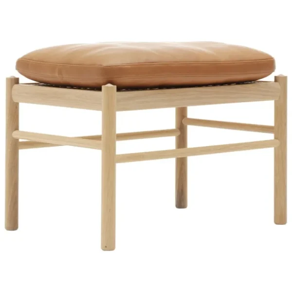 New Works Sitzgelegenheiten-Carl Hansen & Søn OW149F Colonial Fußhocker, Eiche geölt - cognacbr. Leder Sif 95