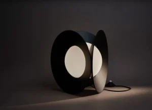 HAY Tischlampen-DCWéditions Armen Tischleuchte, Schwarz
