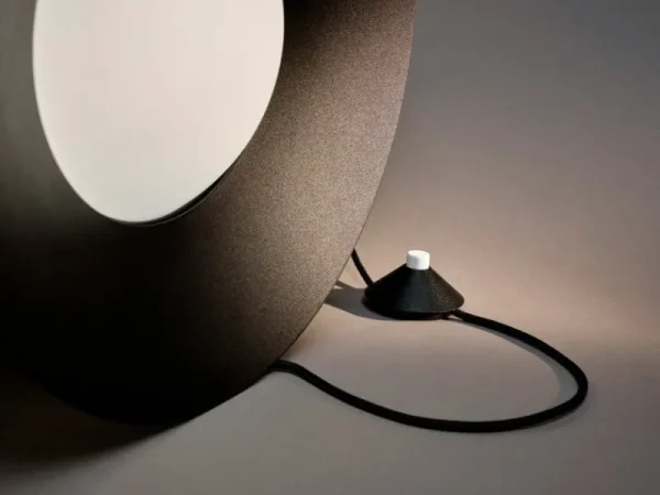 HAY Tischlampen-DCWéditions Armen Tischleuchte, Schwarz