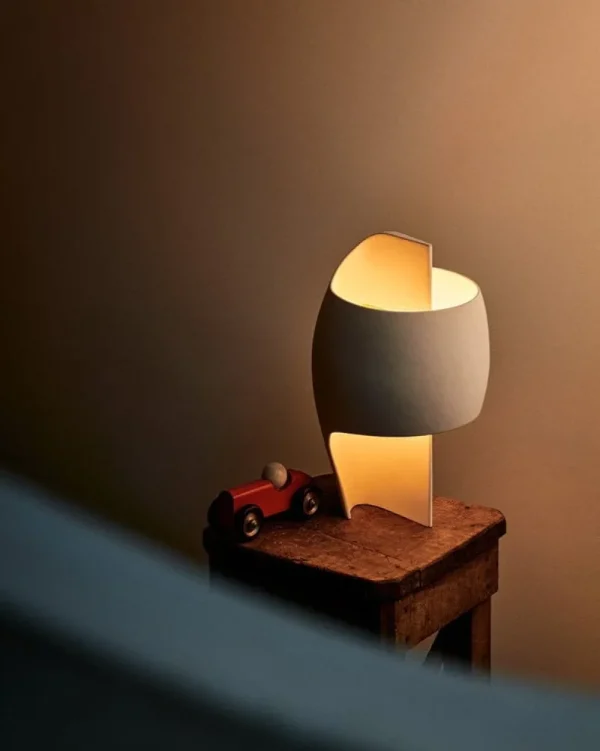 GUBI Tischlampen-DCWéditions La Lampe B Tischleuchte, Weiß