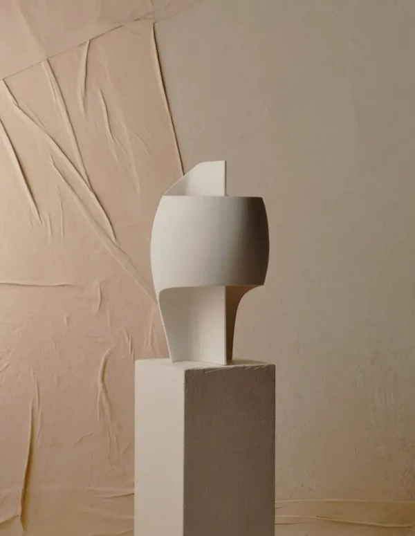 GUBI Tischlampen-DCWéditions La Lampe B Tischleuchte, Weiß