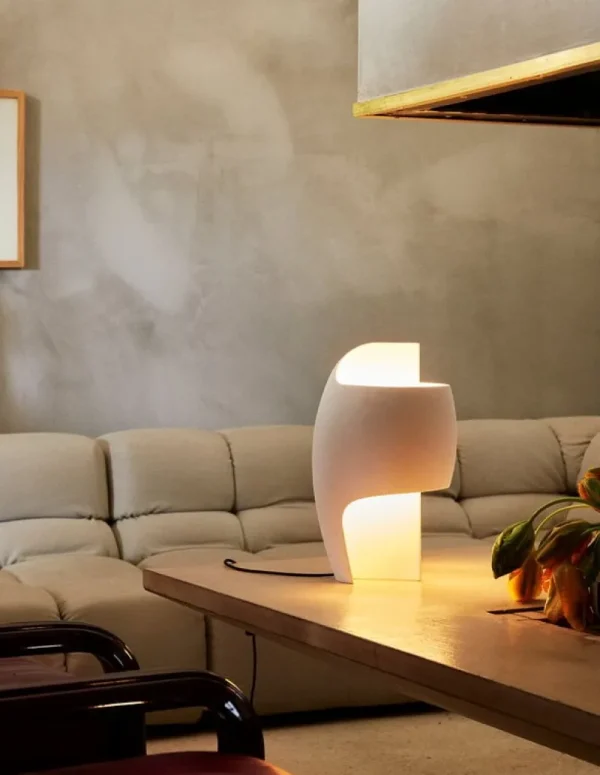 GUBI Tischlampen-DCWéditions La Lampe B Tischleuchte, Weiß