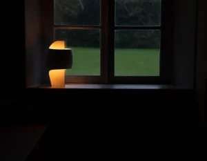 GUBI Tischlampen-DCWéditions La Lampe B Tischleuchte, Weiß